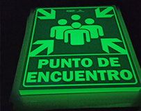 Señal Punto de encuentro en Fotoluminiscente